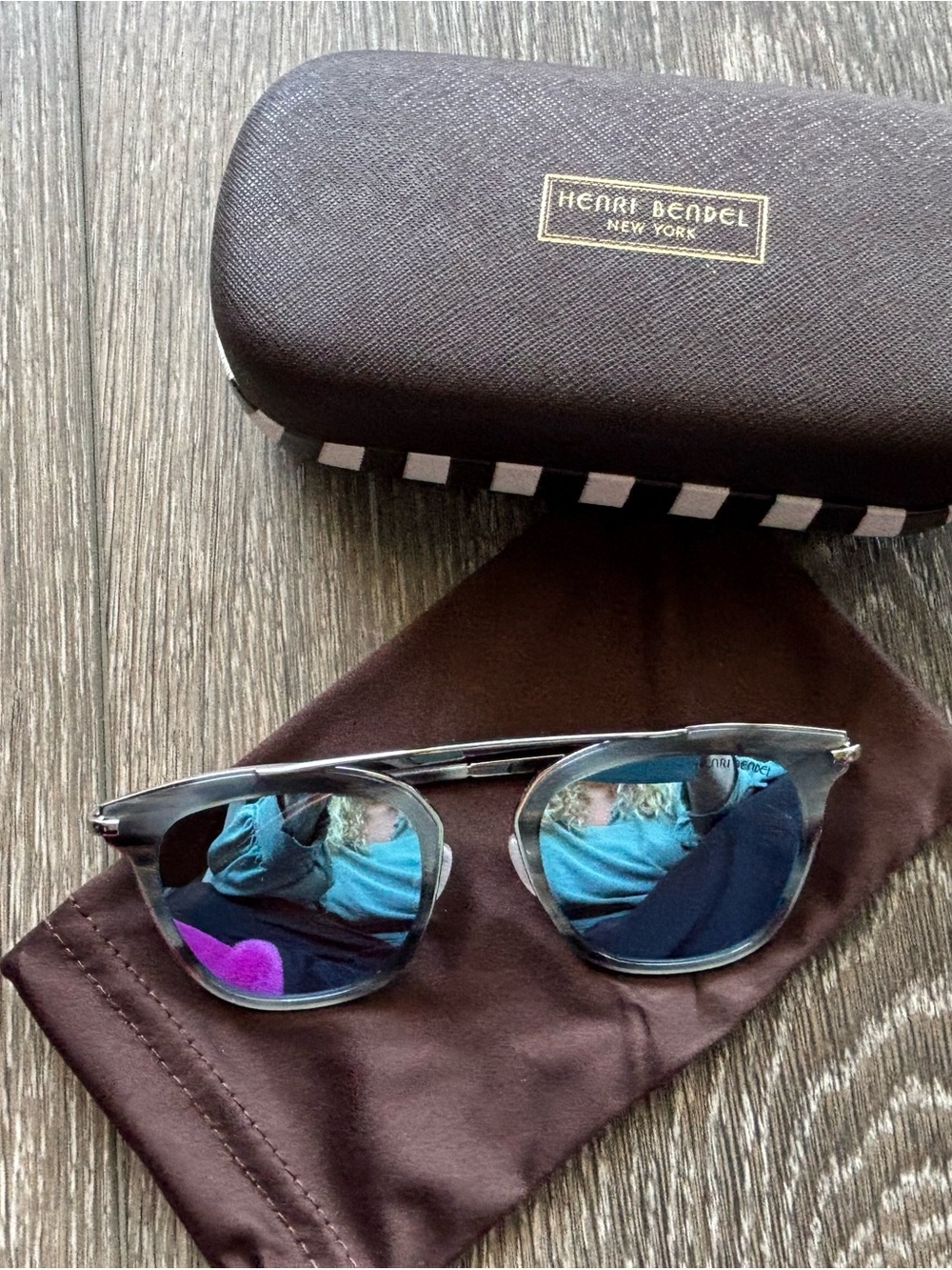 henri bendel Blue Mirrored Lens Sunglasses with Gray Frame